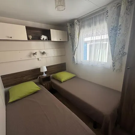 Mobil-home Confort A Golfe De Saint-tropez *